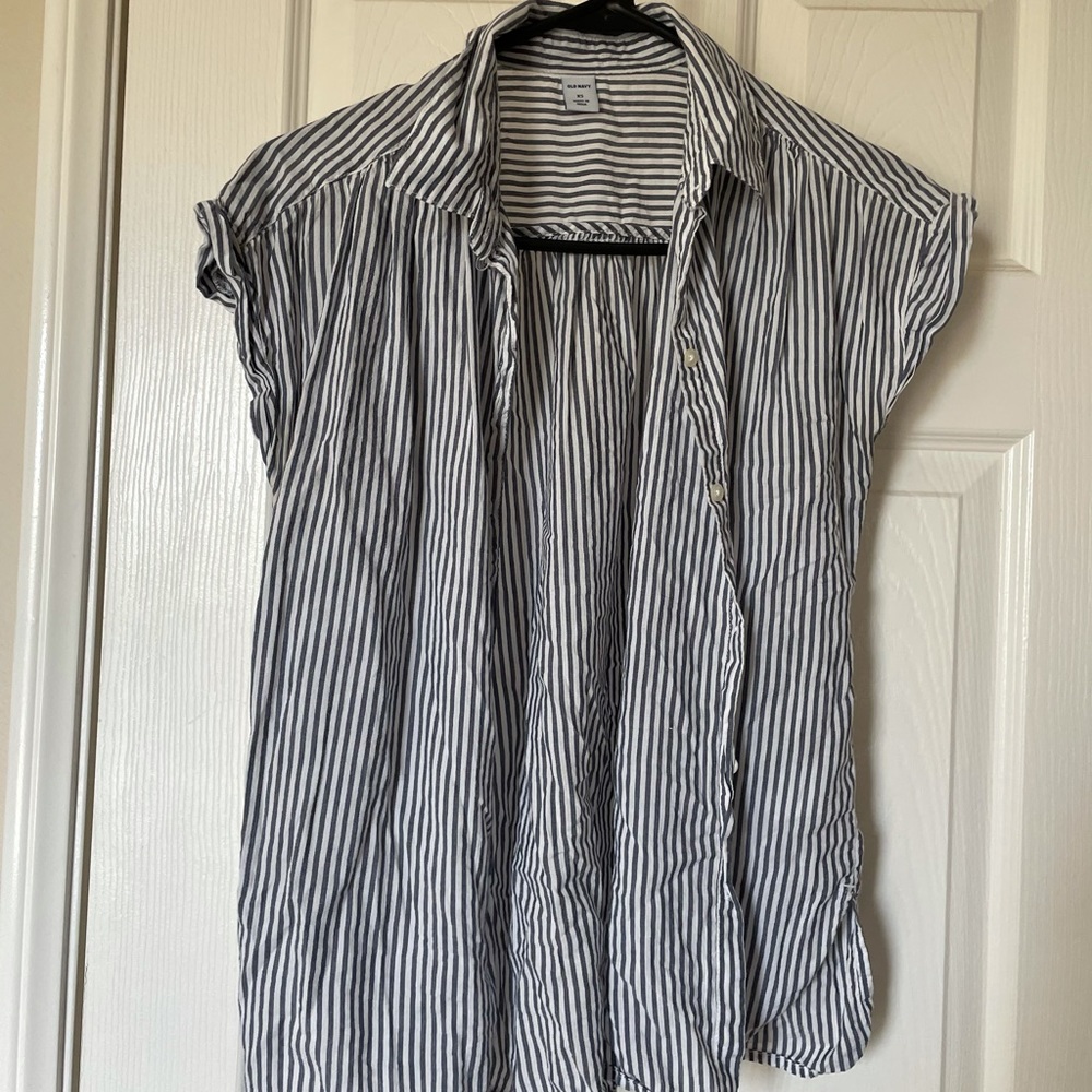 OldNavy Button up shirt